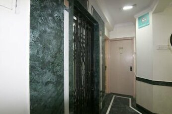OYO Rooms Goregaon East Station - Photo5