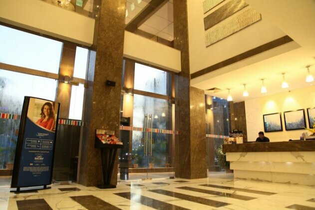 Sarovar Grand Hometel - Photo2