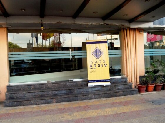 Stay Vista Rooms near Bombay Exhibition Centre