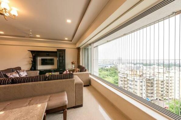 The Luxurious 3 bedroom on Higher floor - Photo2