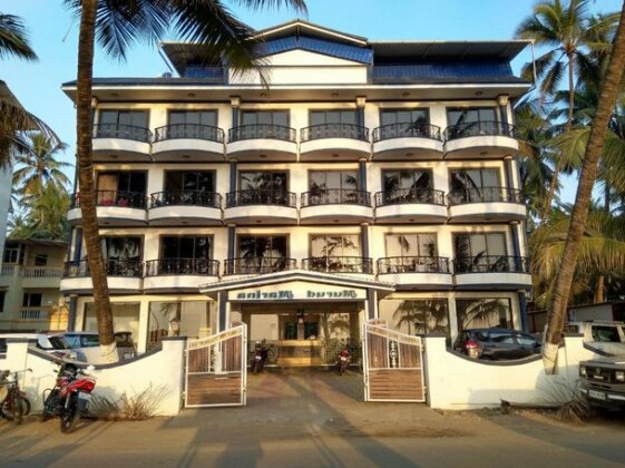 Hotel Murud Marina - Photo2