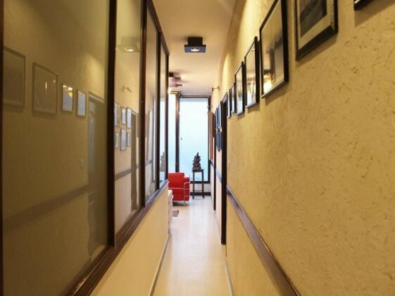 OYO Premium Luxurious Castle - Photo3