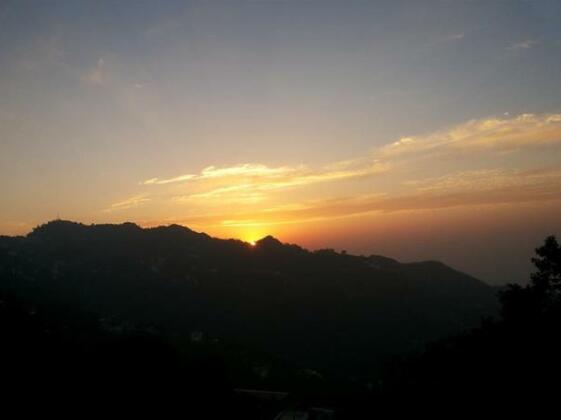 Valley View Hotel Mussoorie - Photo2