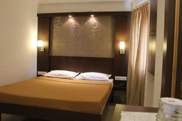 Aashraya Hotel - Photo4