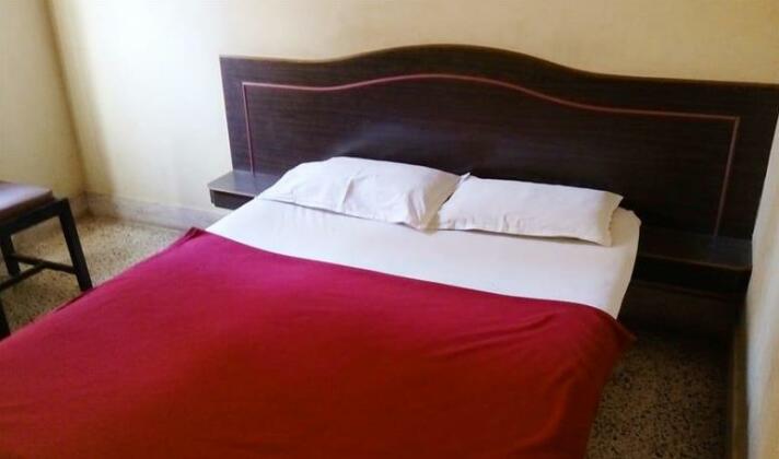 Arya Lodge - Photo3