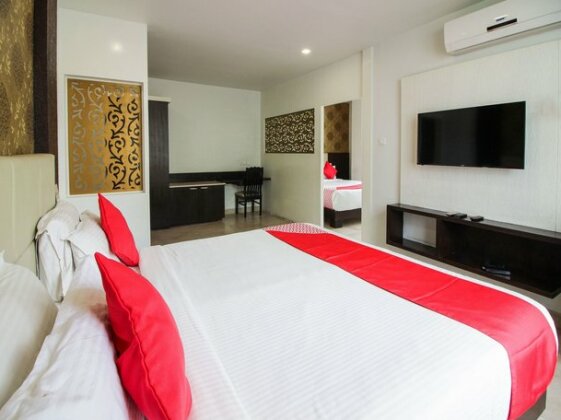 Capital O 15964 NI Ambaari Suites - Photo3