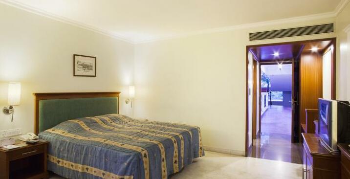Golden Landmark Resort - Photo5
