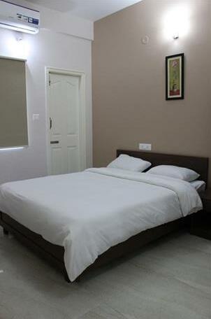 Hershie's Suites - Photo5