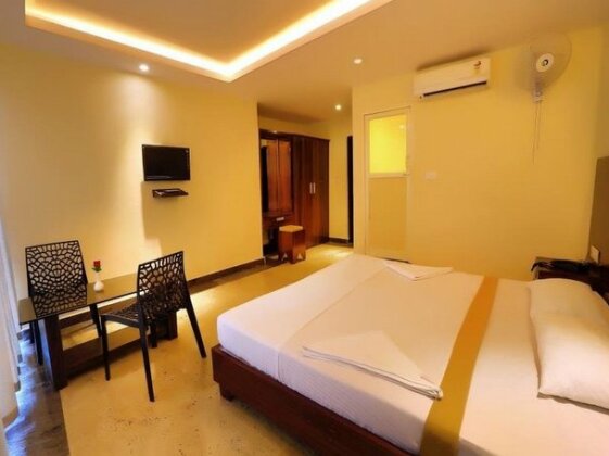 Hotel Abs International - Photo2