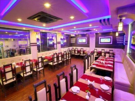Hotel Abs International - Photo4