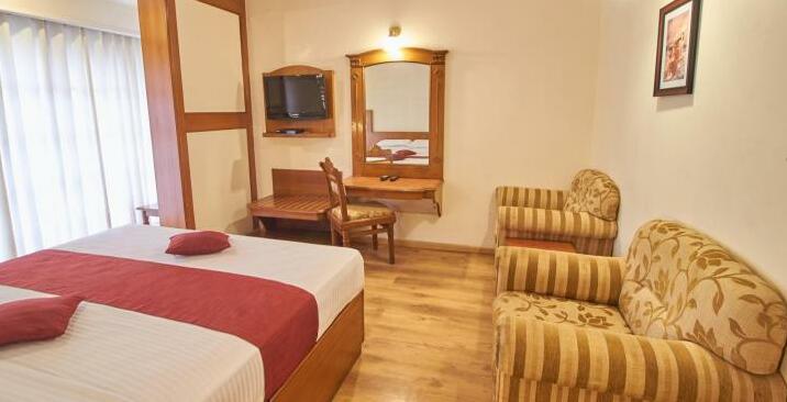 Hotel Maurya Residency - Photo4