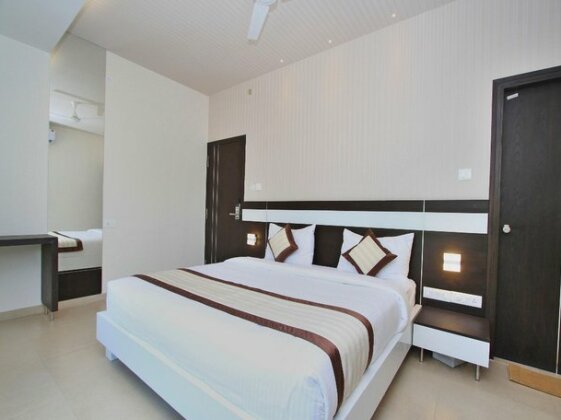 Hotel Palace Inn Mysore - Photo2