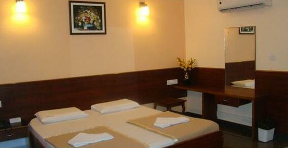 Hotel Rajalakshmi Comforts - Photo5