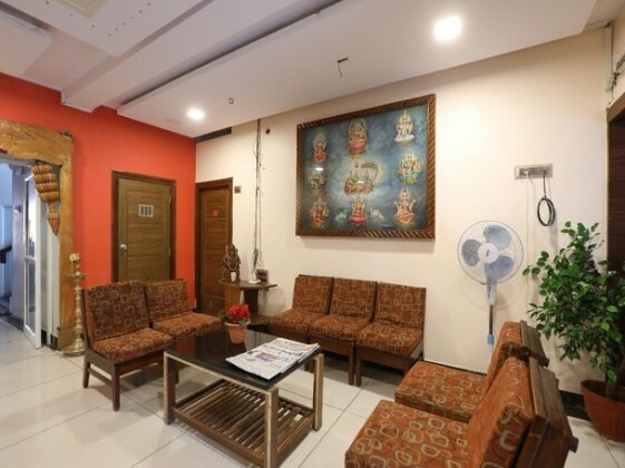 Kaveri Hotel - Photo2