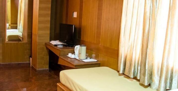 Mahendra Hotel - Photo5