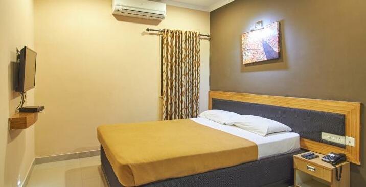 Mysore Hotel Complex - Photo2