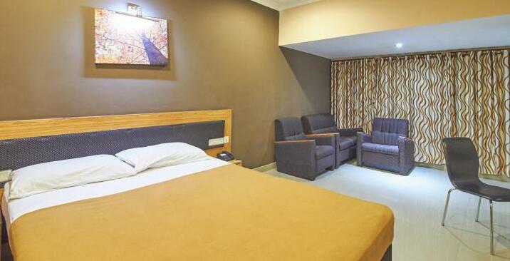 Mysore Hotel Complex - Photo4