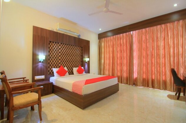 New Milestone Hotel - Photo2