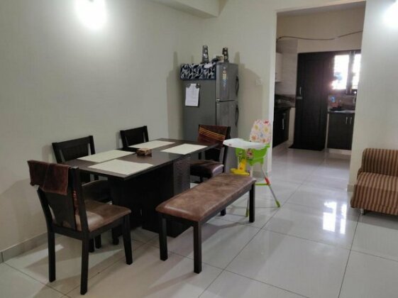Orchid Suites Apartments - Photo2