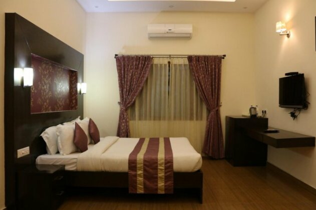 Oriole Resorts - Photo2