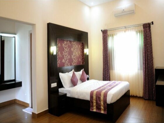 Oriole Resorts - Photo3