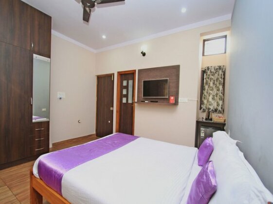 OYO 10451 Resside Apartment - Photo2