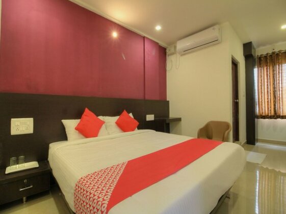 OYO 15616 Om Sai Grand - Photo2