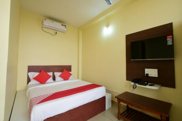 Oyo 26679 Jk Inn - Photo2