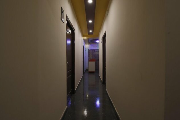 Oyo 31016 Sunset Gatehouse - Photo3