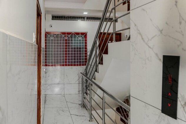 OYO 39873 Amith Deluxe lodge - Photo4