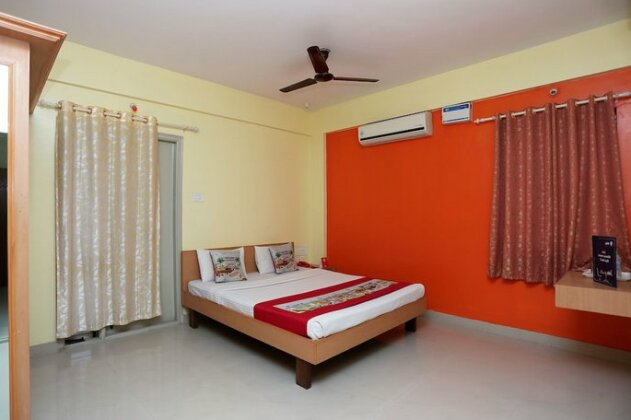 OYO 9137 Jasmine Suites - Photo2