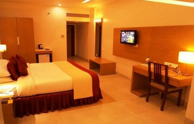 OYO 9610 Hotel MB International - Photo4