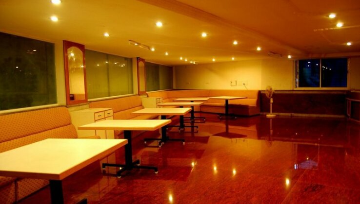 Pioneer Hotels - Photo5