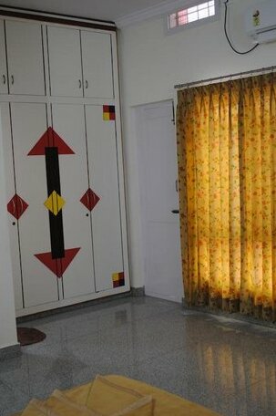 Queens Comfort Stay - Photo3