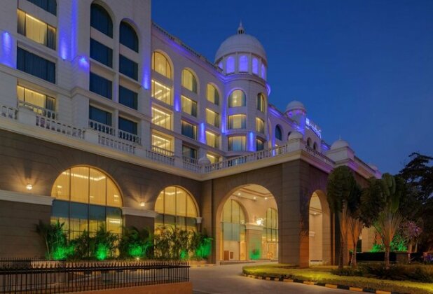 Radisson Blu Plaza Hotel Mysore - Photo2