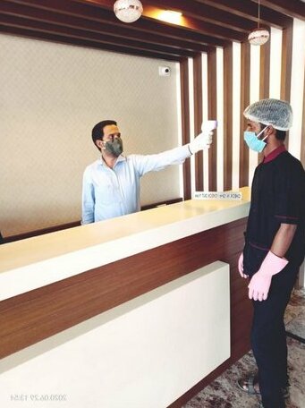 Regalia Inn &Suites - Photo5