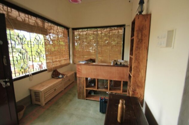 The Bunkers Ashram - Photo4
