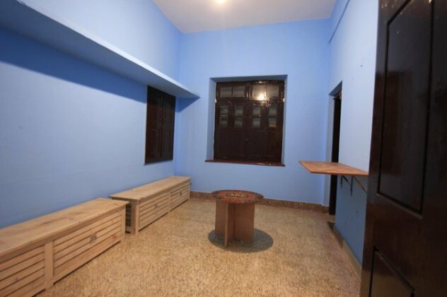 The Bunkers Ashram - Photo5