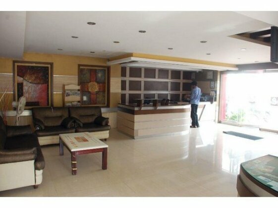 Vista Rooms @ Rajkamal Talkies Road - Photo2