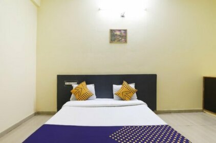 SPOT ON 64627 Hotel Rajmahal Guest House