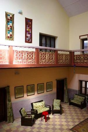 Hotel Bison Manor - Photo5