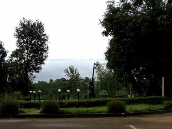 Sherlock Retreat - Yamini Green - Photo5