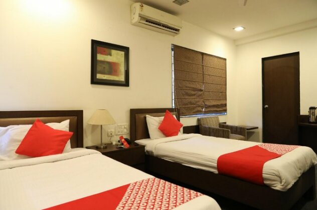 OYO 26499 Check Inn Service Apartment - Photo4