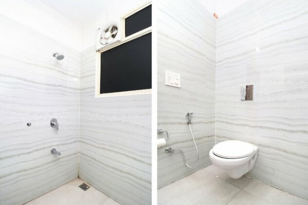OYO 37148 Hotel Paris - Photo4