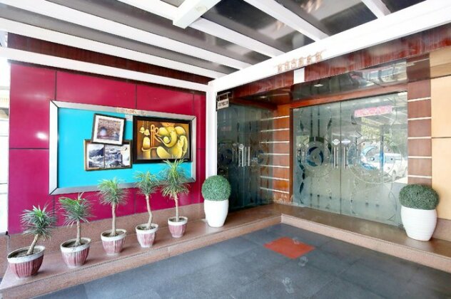 OYO 41115 Hotel Ritvik - Photo4