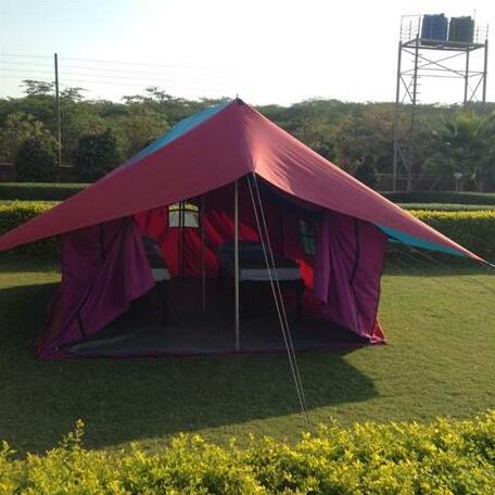 Camp Twilight - Photo2
