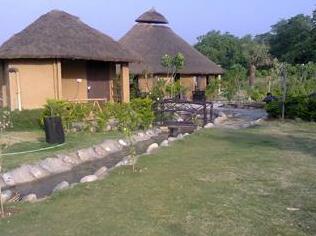 Corbett Comfortable Resort - Photo3