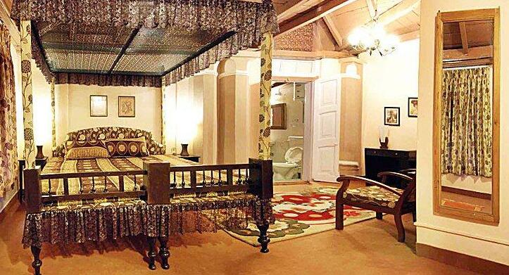 Emiily Lodge - Photo5