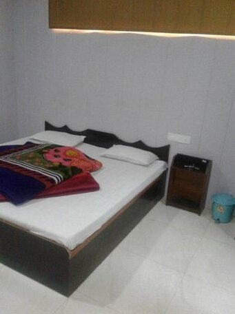 Hotel Neelam Raj - Photo2