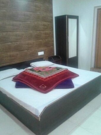 Hotel Neelam Raj - Photo3